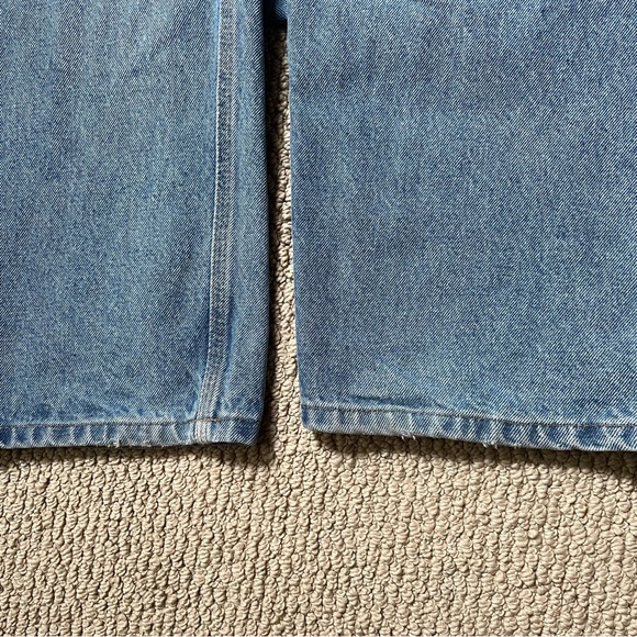 Carhartt Men's Relaxed Fit Jeans - Picture 10 of 10